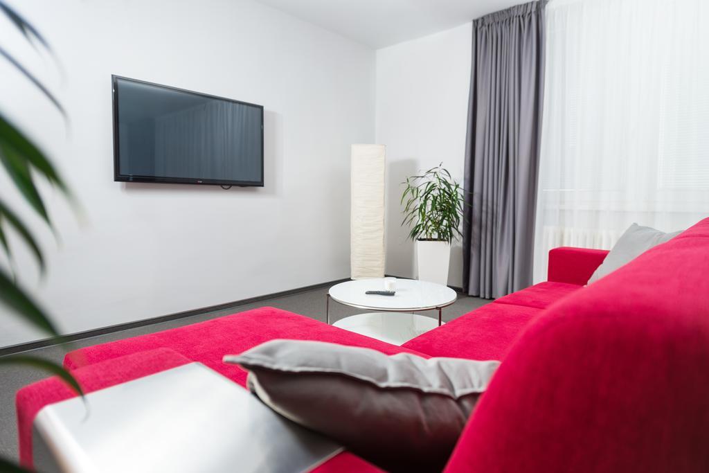 Hotel Atom Třebíč Zimmer foto